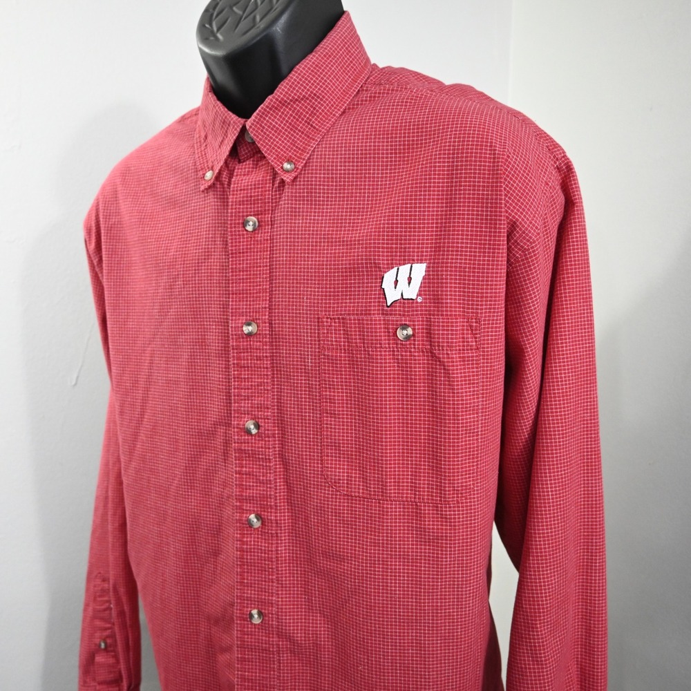 Antigua Button Down Mens Large Red Plaid Wisconsin Badgers NCAA Long Sleeve